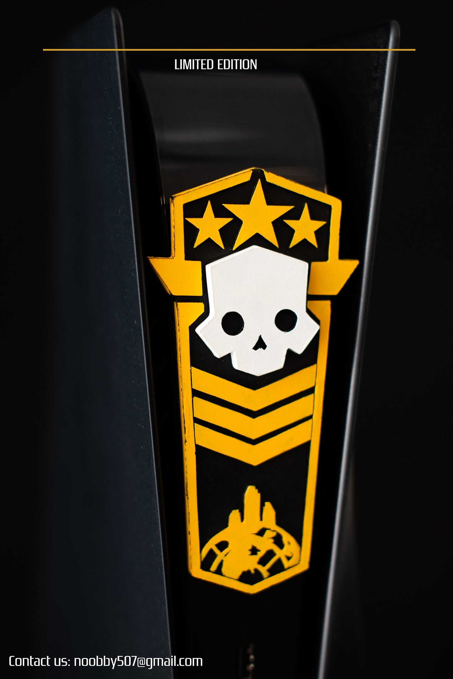 Helldivers 2 style democratic fridge magnet badge logo.