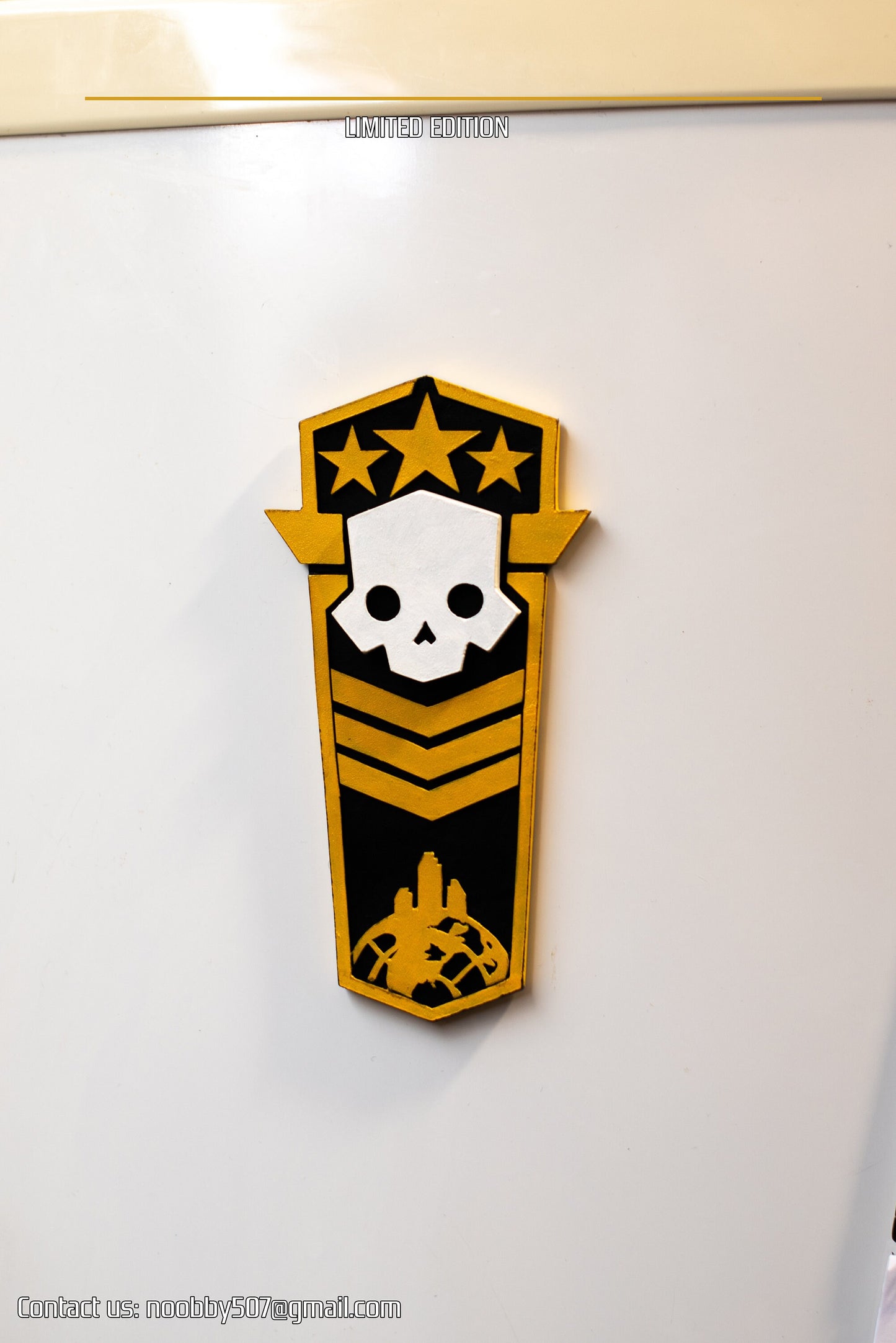 Helldivers 2 style democratic fridge magnet badge logo.